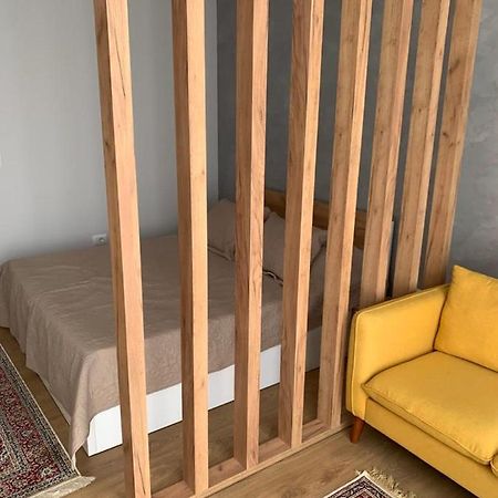 Ema'S Apartment Shkoder Bagian luar foto