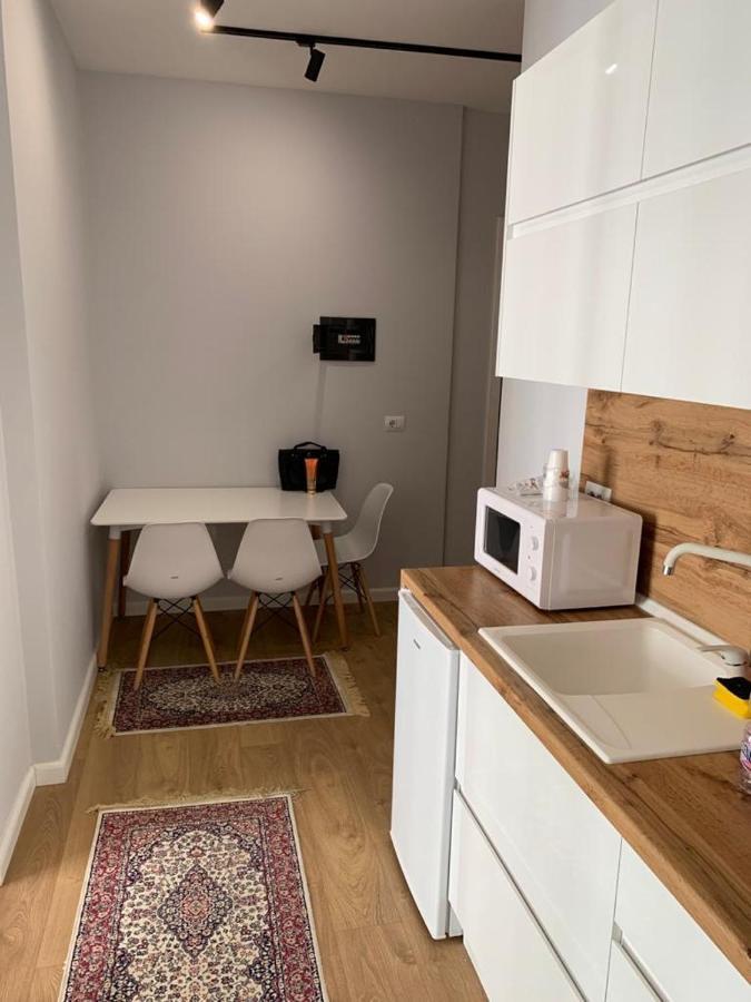 Ema'S Apartment Shkoder Bagian luar foto