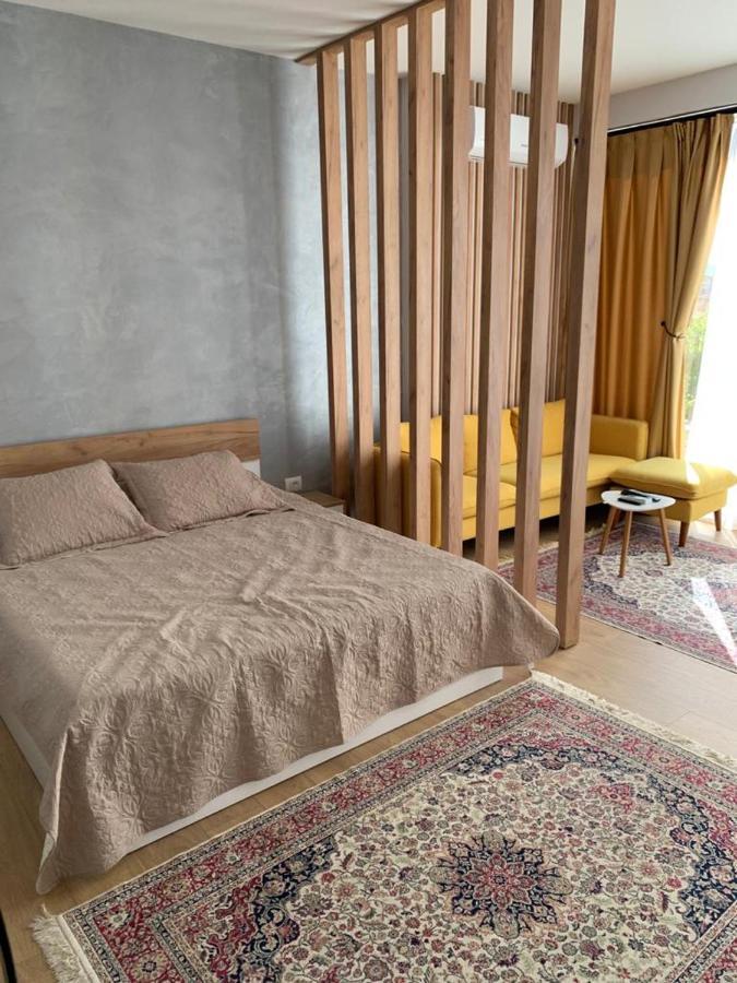 Ema'S Apartment Shkoder Bagian luar foto