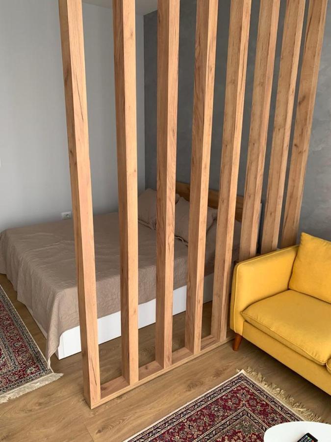Ema'S Apartment Shkoder Bagian luar foto