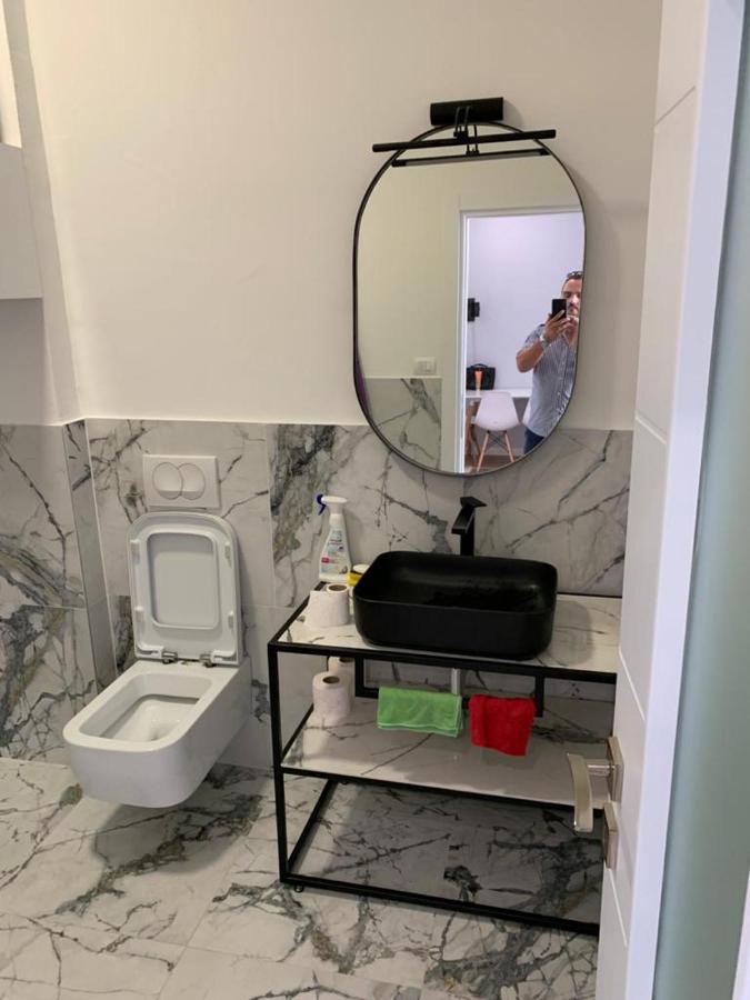 Ema'S Apartment Shkoder Bagian luar foto